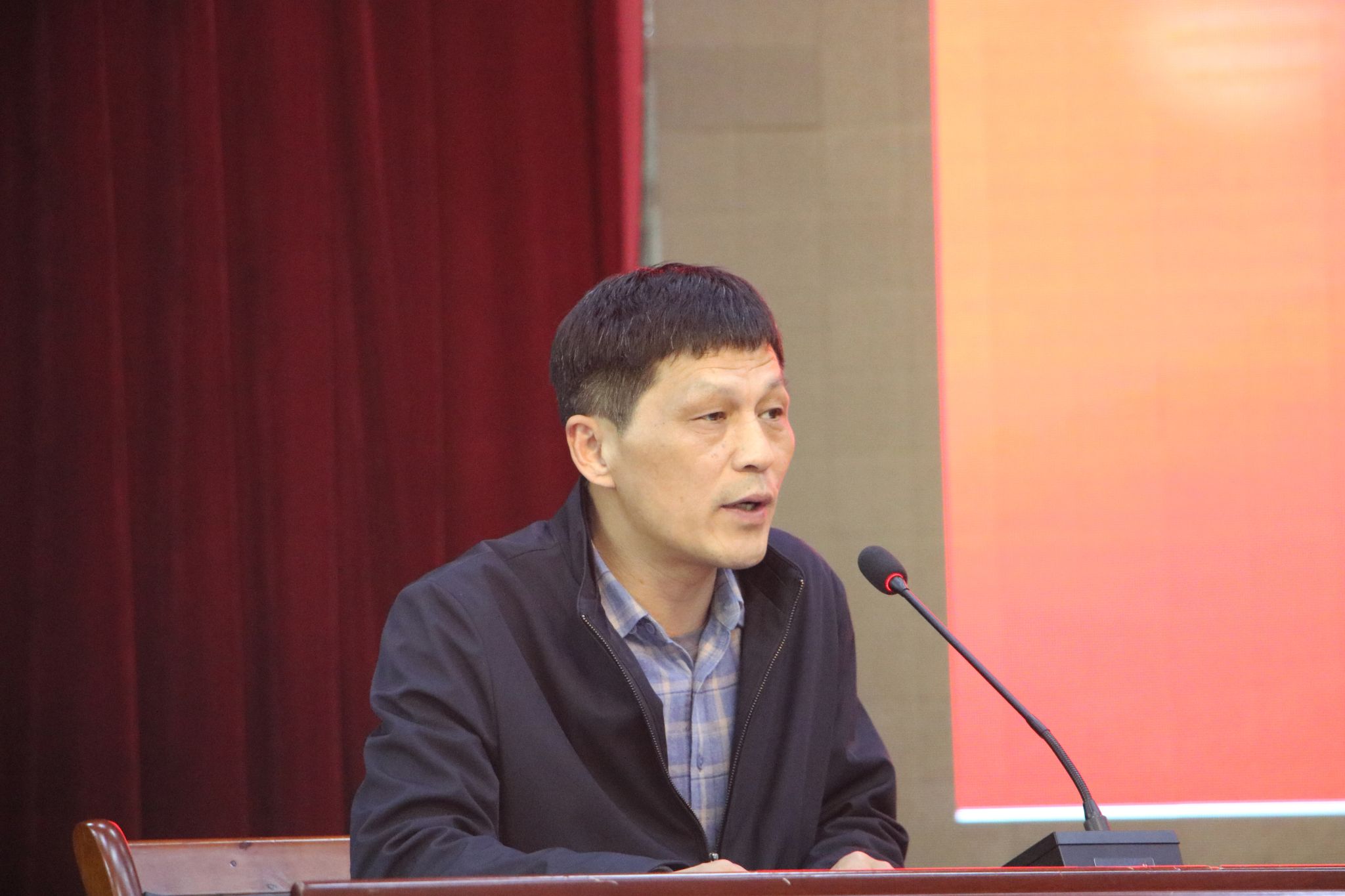 曹校长.JPG